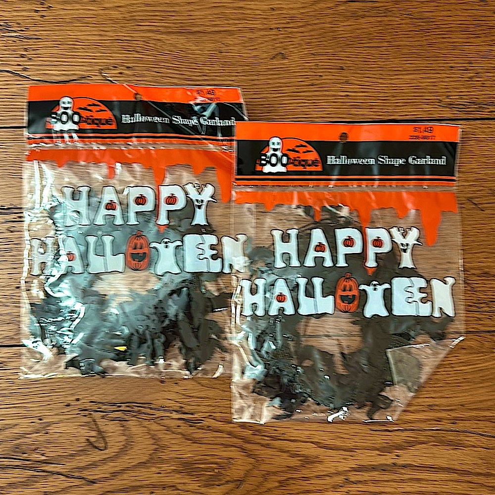 Boo-tique Halloween Shaped Garland NWT Lot of Two Black Cats Vintage 1993